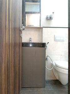 Common Bathroom Image of 520 Sq.ft 2 BHK Apartment / Flat for rent in Sheth Zuri, Thane West Thane for Rs. 53000