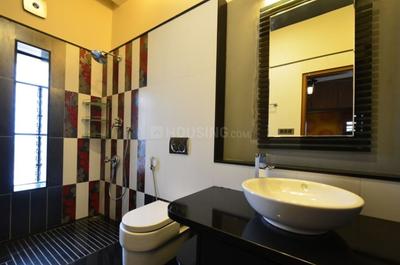 Bathroom Image of 3800 Sq.ft 4 BHK Apartment / Flat for sale in Sunteck Signia Pearl, Bandra East Mumbai for Rs. 240000000