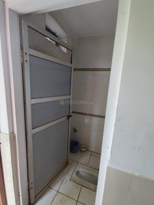 Bathroom Image of 400 Sq.ft 1 BHK Independent House for rent in Jat Colony Sikar for Rs. 8000