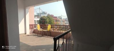 Balcony Image of 1000 Sq.ft 3 BHK Builder Floor for rent in Rajajipuram Lucknow for Rs. 12000