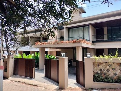 Image of 5000 Sq.ft 4 BHK Independent House for sale in Kakkanad, Kochi for Rs. 42000000