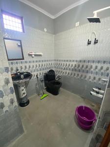 Bathroom Image of Aman pg and rooms  in Sector 132, Noida