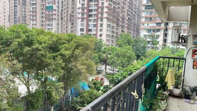 Balcony Image of 1050 Sq.ft 2 BHK Apartment / Flat for rent in Gaurs Gaur Global Village, Crossings Republik Ghaziabad for Rs. 17000