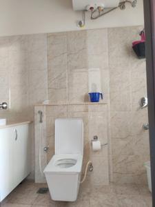 Bathroom Image of 3500 Sq.ft 4 BHK Apartment / Flat for rent in Jain East Parade, Doddanekundi Bengaluru for Rs. 110000