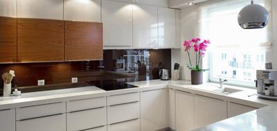 Kitchen Image of 2000 Sq.ft 4 BHK Apartment / Flat for sale in Labh Shanta Bhuvan CHS Ltd, Vile Parle West Mumbai for Rs. 85000000