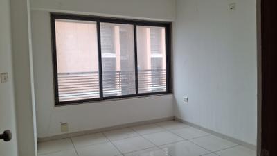 Bedroom Image of 2425 Sq.ft 4 BHK Apartment / Flat for sale in Sun Skypark, Ambli Ahmedabad for Rs. 19500000