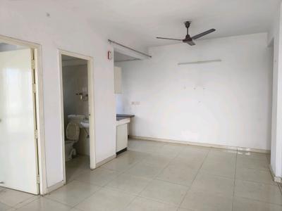 Living Room Image of 700 Sq.ft 2 BHK Apartment / Flat for sale in Signature Global The Millennia, Sector 37D Gurgaon for Rs. 6750000