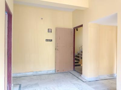Living Room Image of 800 Sq.ft 2 BHK Apartment / Flat for sale in New Alipore Kolkata for Rs. 4800000