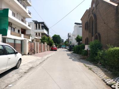 Image of 4500 Sq.ft Residential Plot / Land for sale in Sector 15, Faridabad for Rs. 100000000