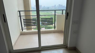Balcony Image of 1114 Sq.ft 2.5 BHK Apartment / Flat for sale in Nimbus The Express Park View Tower L L1 M M1, Chi V Greater Noida for Rs. 9100000
