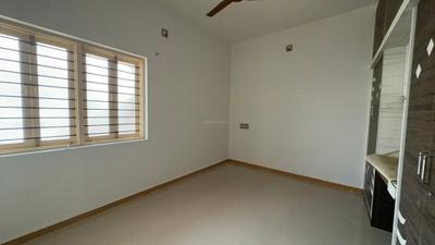 Bedroom Image of 1200 Sq.ft 2 BHK Builder Floor for rent in Gotri Vadodara for Rs. 15000