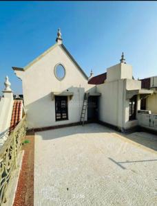 Image of 2340 Sq.ft 3 BHK Villa for rent in AL Aamrakunj Lakeview Bungalows, Chandkheda, Ahmedabad for Rs. 35000