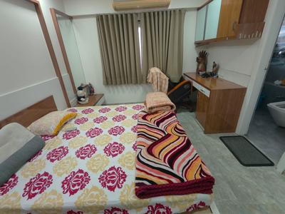 Bedroom Image of 3150 Sq.ft 4 BHK Apartment / Flat for sale in Sheladia Pushkar Apartments, Bodakdev Ahmedabad for Rs. 30000000