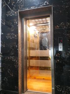 Lift Image of 950 Sq.ft 3 BHK Builder Floor for sale in Laxmi Nagar New Delhi for Rs. 9700000