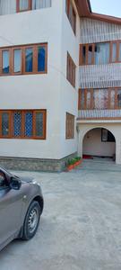 Image of 1600 Sq.ft 6 BHK Independent House for sale in Buchpora, Srinagar for Rs. 36000000
