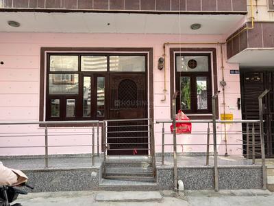 Image of 700 Sq.ft 2 BHK Builder Floor for rent in Rohini Builder Floors, Sector 24 Rohini, New Delhi for Rs. 21000
