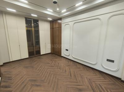 Bedroom Image of 2700 Sq.ft 4 BHK Builder Floor for sale in Naraina New Delhi for Rs. 62500000