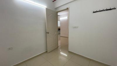 Urbanrise Revolution One Bedroom Three 4