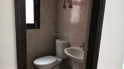 Image of 1950 Sq.ft 2.5 BHK Builder Floor for rent in Wave City, Ghaziabad for Rs. 20000