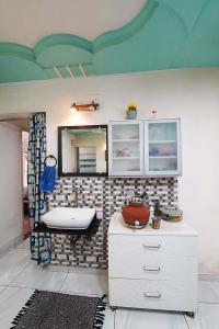 Image of 1170 Sq.ft 3 BHK Apartment / Flat for sale in Satellite, Ahmedabad for Rs. 9500000