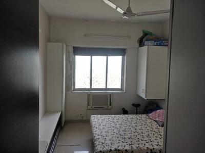 Bedroom Image of 950 Sq.ft 2 BHK Apartment / Flat for rent in Tardeo Mumbai for Rs. 120000