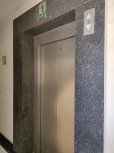 Lift Image of 1400 Sq.ft 2.5 BHK Apartment / Flat for rent in Porur Chennai for Rs. 50000