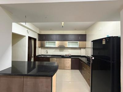 Kitchen Image of 3500 Sq.ft 4 BHK Apartment / Flat for rent in New Alkapuri Vadodara for Rs. 40000