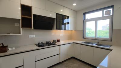 Kitchen Image of 2025 Sq.ft 3 BHK Builder Floor for sale in BPTP Amstoria , Sector 102 Gurgaon for Rs. 33000000