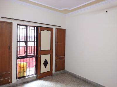 Bedroom Image of 1000 Sq.ft 2 BHK Apartment / Flat for rent in Pink Apartments, Sector 18 Dwarka New Delhi for Rs. 27000