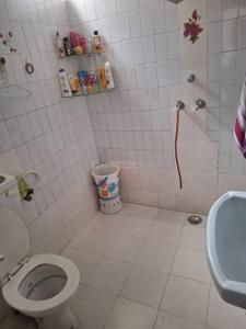 Bathroom Image of 800 Sq.ft 2 BHK Apartment / Flat for sale in Indira Nagar Lucknow for Rs. 3500000
