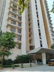 Building Image of 1000 Sq.ft 2 BHK Apartment / Flat for sale in Lodha Luxuria, Thane West Thane for Rs. 20000000