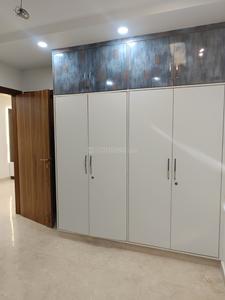 Bedroom Image of 1350 Sq.ft 3 BHK Builder Floor for sale in Model Town New Delhi for Rs. 25000000