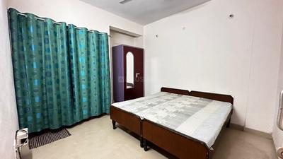 Bedroom Image of 1350 Sq.ft 2 BHK Apartment / Flat for rent in Sarojini Nagar Lucknow for Rs. 18000