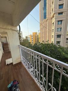 Balcony Image of 1000 Sq.ft 2 BHK Apartment / Flat for rent in Dhaval Ganga, Bandra West Mumbai for Rs. 155000
