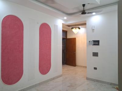Living Room Image of 1350 Sq.ft 3 BHK Apartment / Flat for sale in Avenue 1 by Investwell Homes	, Sector 73 Noida for Rs. 4650000