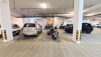Image of 1422 Sq.ft 2 BHK Apartment / Flat for sale in Vaishno Devi Circle, Ahmedabad for Rs. 7500000