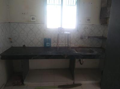 Kitchen Image of 800 Sq.ft 1 BHK Apartment / Flat for rent in Satellite Ahmedabad for Rs. 15500