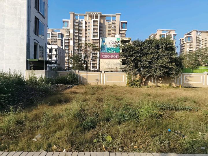 Orris Atulyam 83 Main Image 1