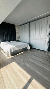 Bedroom Image of 1250 Sq.ft 2 BHK Apartment / Flat for rent in MehrdadHsg Soc, Cuffe Parade Mumbai for Rs. 255000