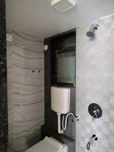 Common Bathroom Image of 735 Sq.ft 1 BHK Apartment / Flat for rent in Hiranandani Penrith, Hiranandani Estate Thane for Rs. 35000