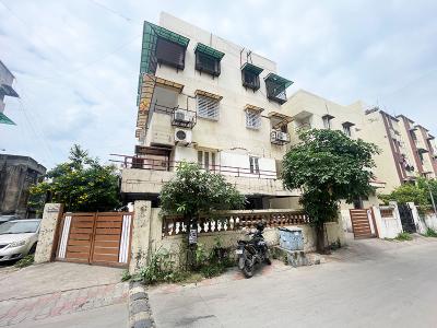 Image of 882 Sq.ft 3 BHK Apartment / Flat for sale in Kankaria, Ahmedabad for Rs. 7500000