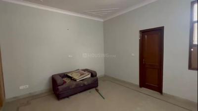 Bedroom Image of 2700 Sq.ft 4 BHK Builder Floor for sale in Janakpuri New Delhi for Rs. 50000000