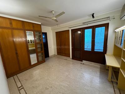 Bedroom Image of 3600 Sq.ft 4 BHK Builder Floor for sale in Safdarjung Development Area New Delhi for Rs. 125000000