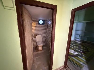 Bathroom Image of 960 Sq.ft 2 BHK Builder Floor for rent in Kukatpally Hyderabad for Rs. 15500