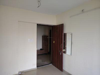 Living Room Image of 700 Sq.ft 1 BHK Apartment / Flat for rent in Raunak Heights, Kasarvadavali Thane for Rs. 16122