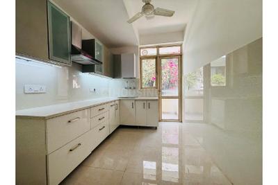 Kitchen Image of 2156 Sq.ft 3 BHK Builder Floor for sale in Sector 49 Gurgaon for Rs. 25000000