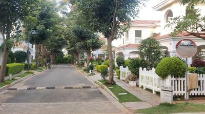 Image of 1900 Sq.ft 4 BHK Villa for sale in Hiranandani Villas, Chikkasanne, Bengaluru for Rs. 36700000
