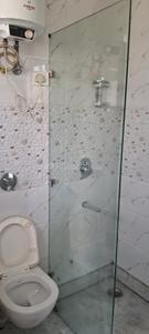 Bathroom Image of 750 Sq.ft 2 BHK Builder Floor for rent in Janakpuri New Delhi for Rs. 33000