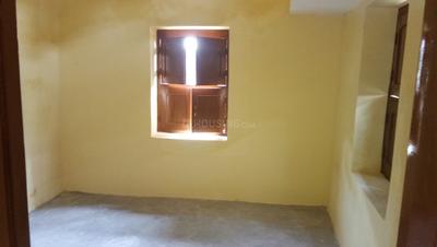 Bedroom Image of 180 Sq.ft 1 RK Apartment / Flat for rent in Bade Kajipur Gorakhpur for Rs. 3500