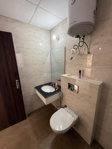 Bathroom Image of 1650 Sq.ft 3 BHK Apartment / Flat for rent in LA Parisian, Sector 66 Mohali for Rs. 43000